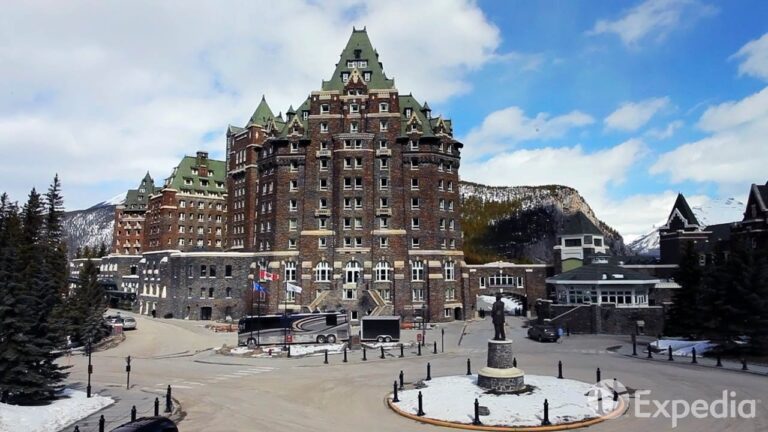 Fairmont Banff Springs Vacation Travel Guide | Expedia